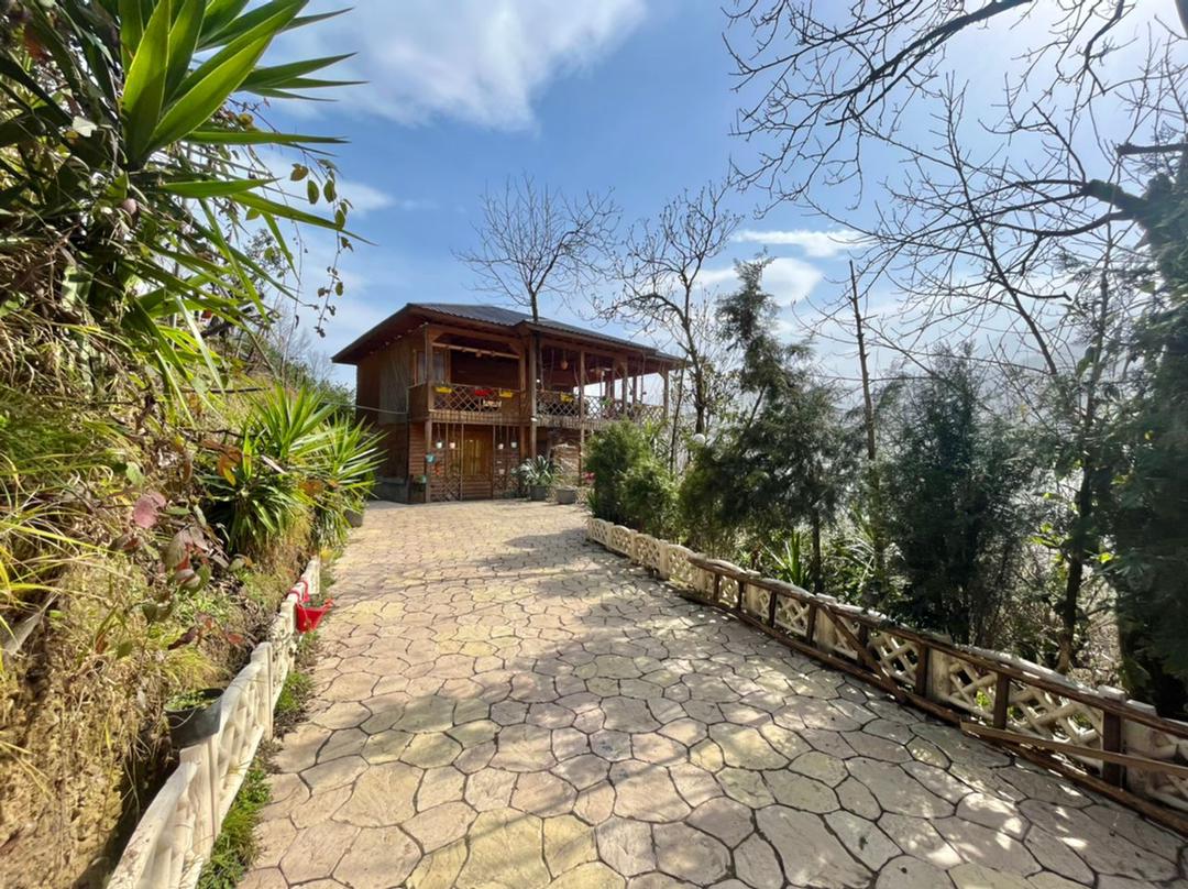 Aramesh Three-Bedroom Forest Cabin