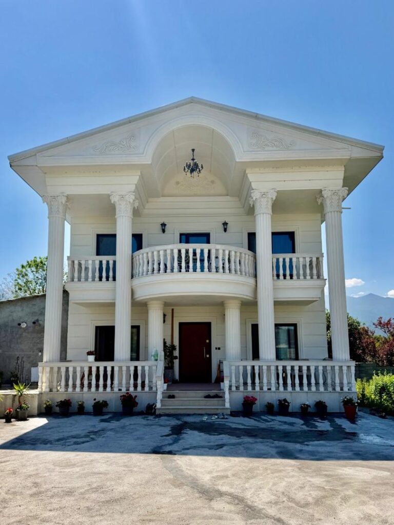 manely villa