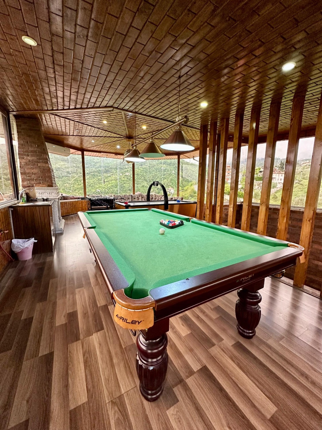 عمارت جنگلی میجران عمارت جنگلی میجران