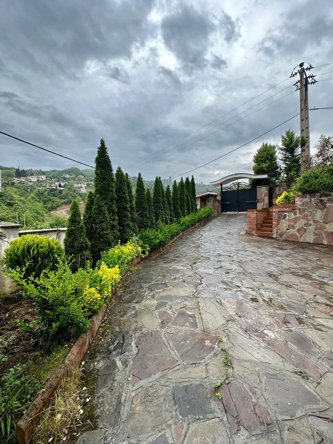 عمارت جنگلی میجران عمارت جنگلی میجران